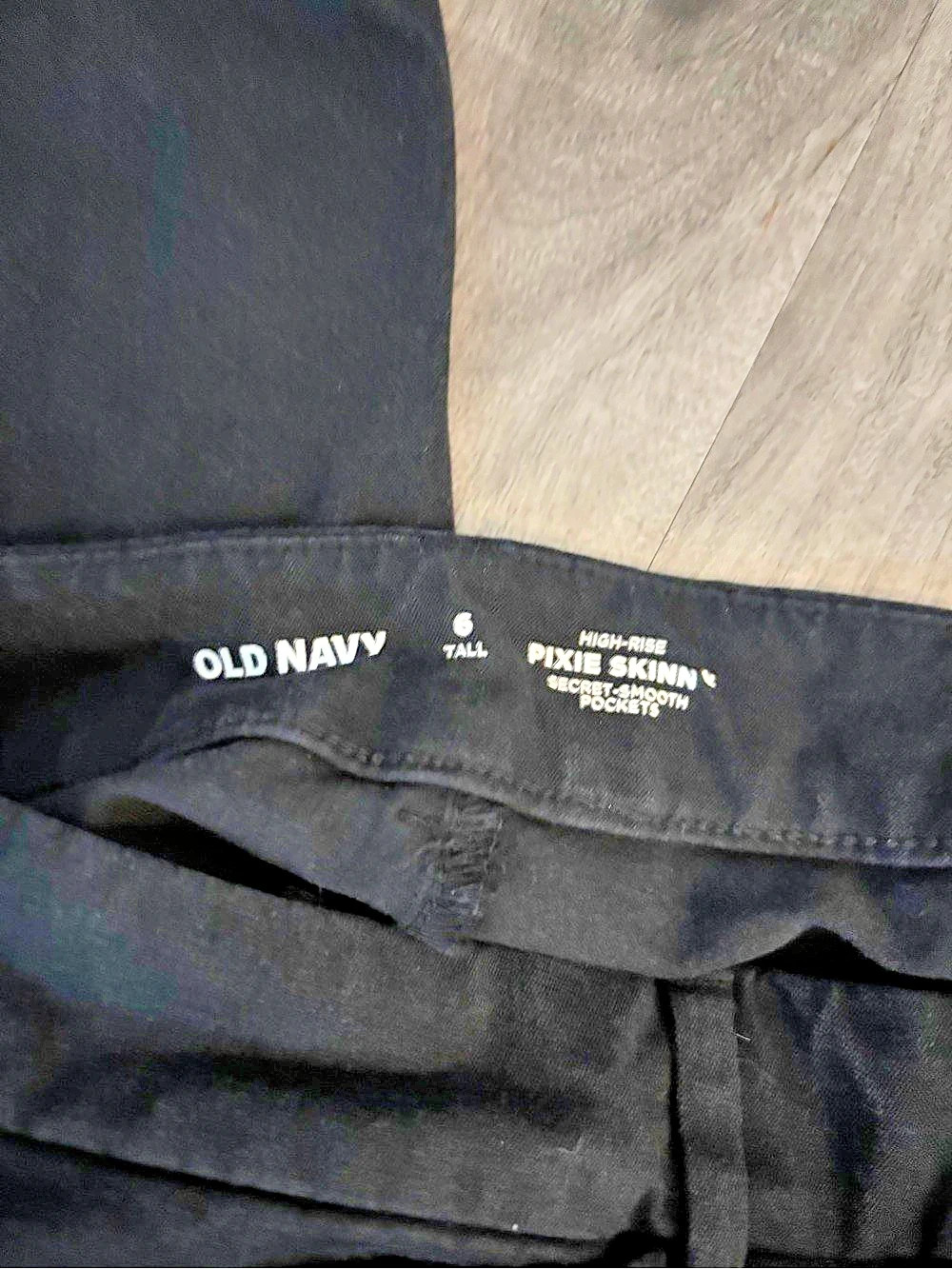 Old Navy Pixie Skinny Black pants Size 6